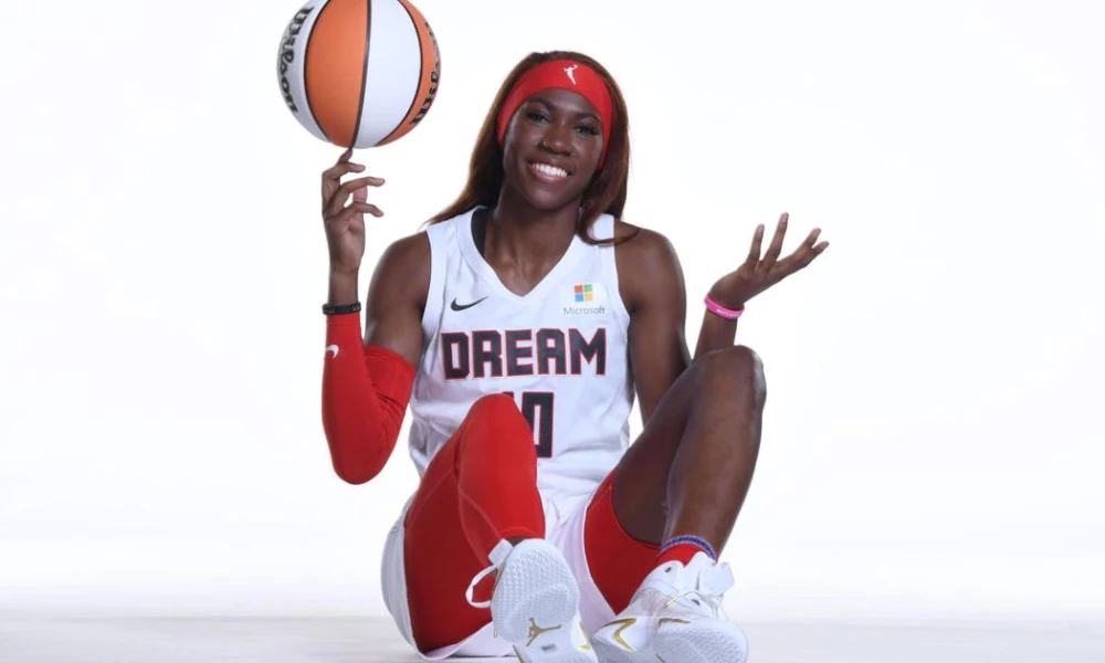 Atlanta Dream Star Rhyne Howard Wins Rookie of the Year Award￼ - Legendary  Mix 1080 WUFO and Power 96.5