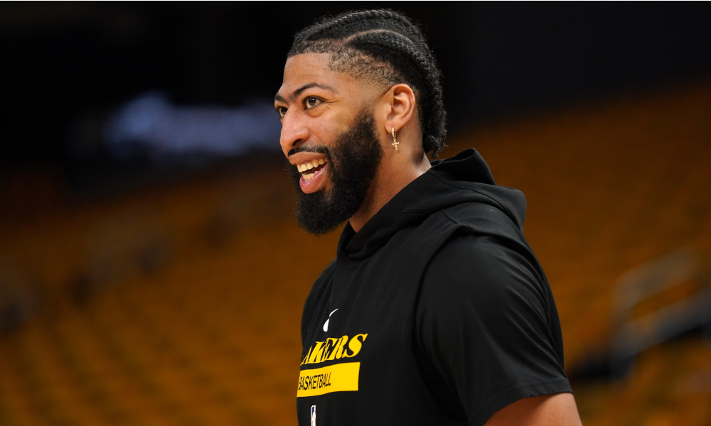 Anthony Davis of the Los Angeles Lakes smiling in shootaround