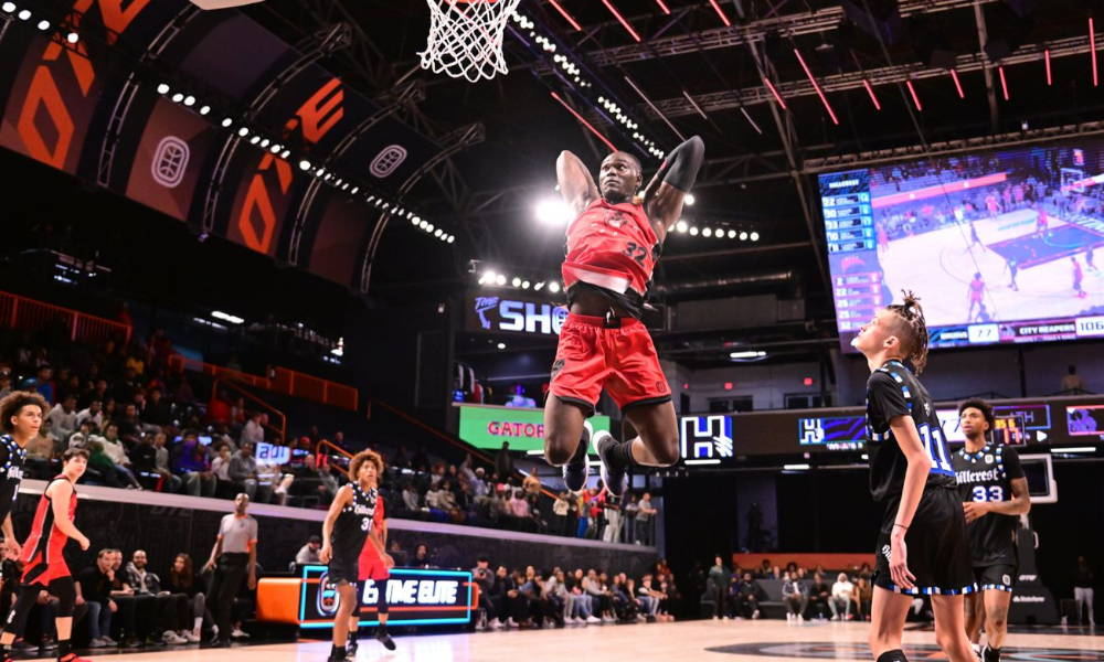 Kentucky commit Somto Cyril skying for a dunk in the Overtime Elite league.