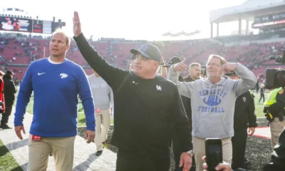 Kentucky coach Mark Stoops is reported to be the next coach at Texas A&M.