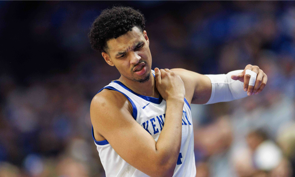 Kentucky Wildcats forward Tre Mitchell injury is still "ridiculously painful"