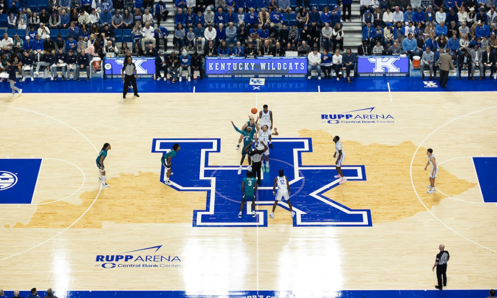 The manufacturer of Kentucky's new basketball court admits that original court they installed last season for a loss was faulty.