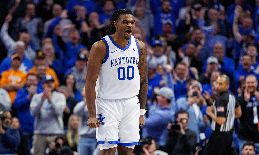 entucky Wildcats guard Otega Oweh (00) celebrates in Rupp Arena.