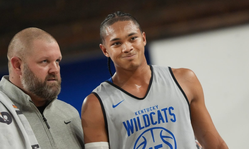 A positive update on Kentucky point guard Jaland Lowe, who went down with a shoulder injury in Kentucky's annual Blue-White exhibition.