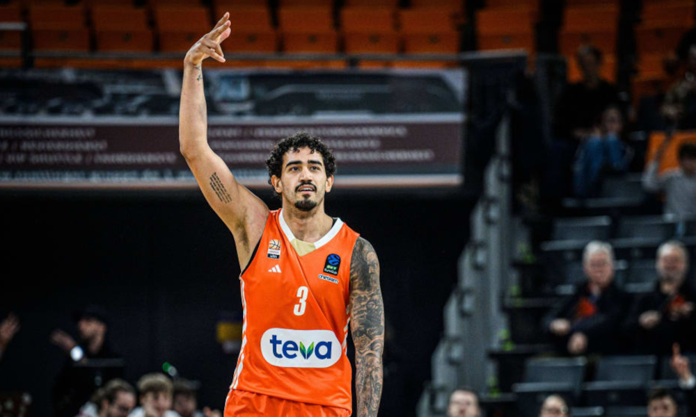 Kentucky basketball is targeting Brazilian prospect Marcio Santos as Mark Pope expands recruiting globally. Latest updates on UK’s pursuit and fit.